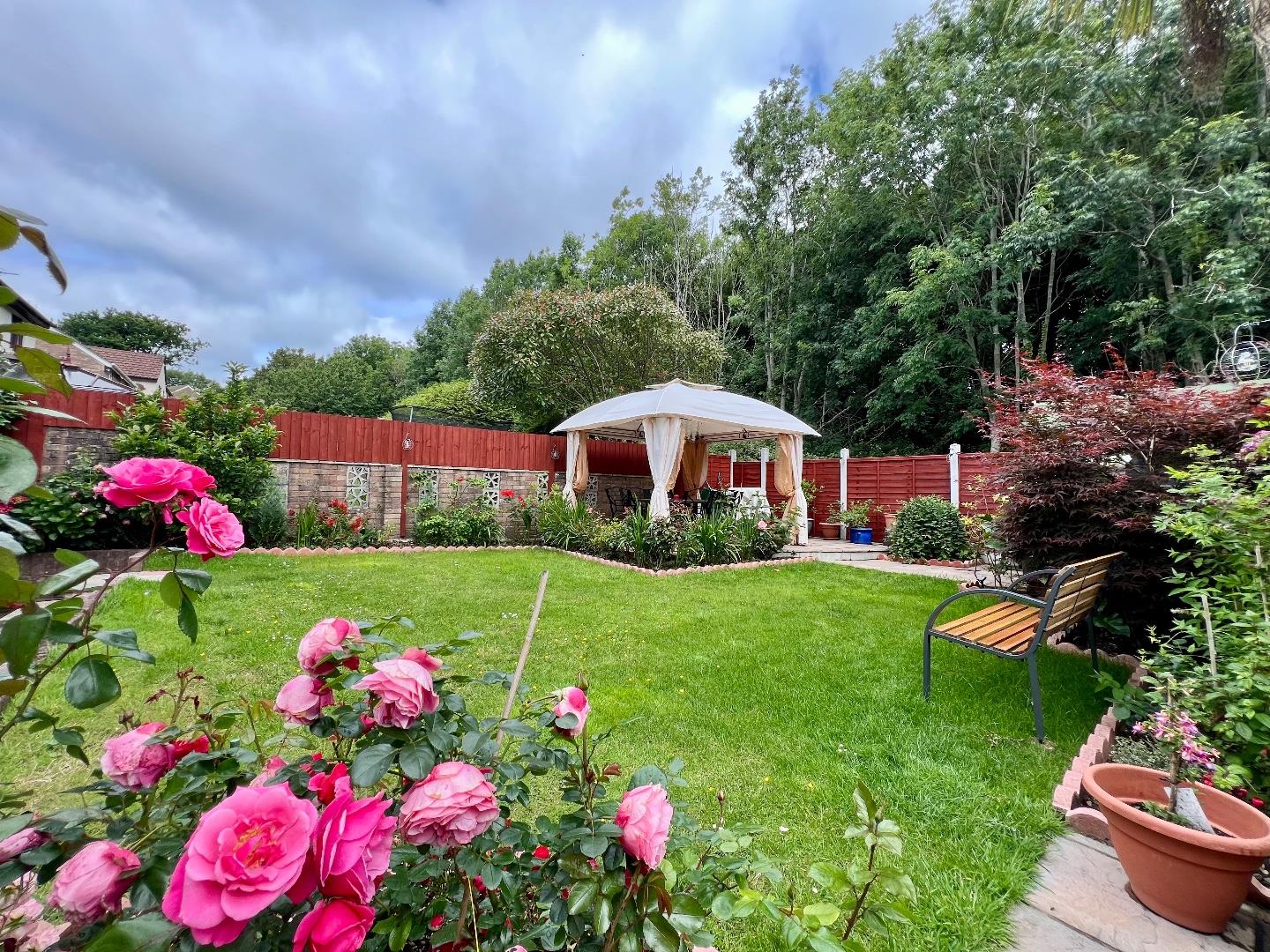 Ffordd Y Parc, Litchard, Bridgend County Borough, CF31 1RA